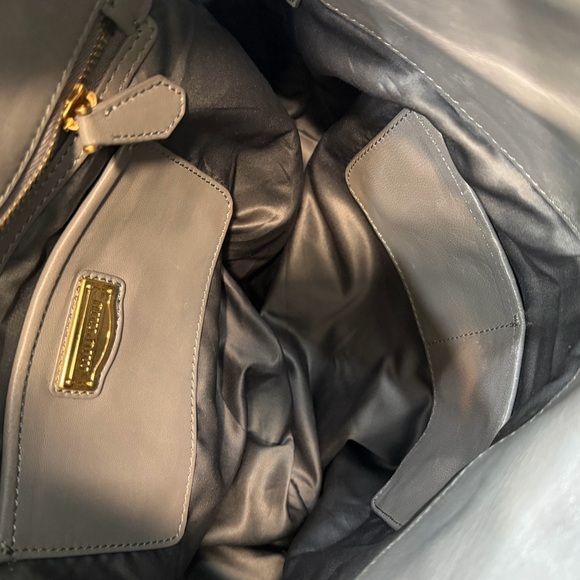 Price firm! Miu Miu large Gray quilted Leather Vitello Womens 2way Bag crossbody - Picture 5 of 13